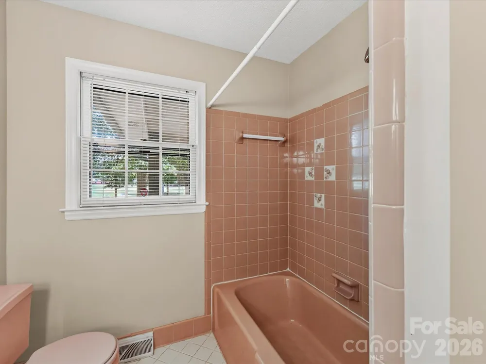 2646 Rolling Hills Drive Monroe, NC 28110