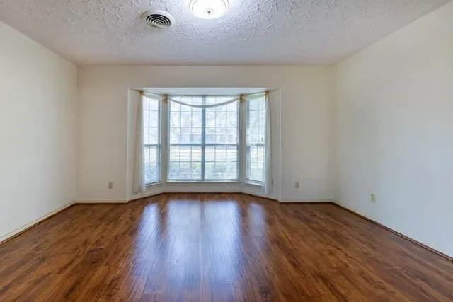 1700 Mustang Avenue Bay City, TX 77414