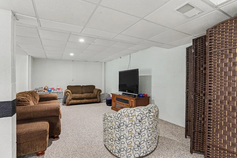 11104 Littlefield Richland, MI 49083