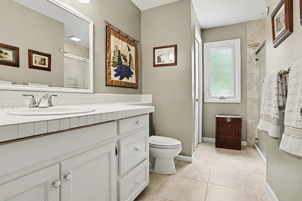 11104 Littlefield Richland, MI 49083