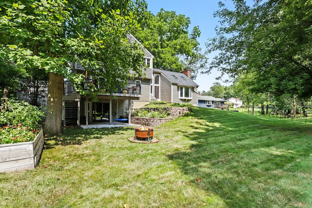 11104 Littlefield Richland, MI 49083