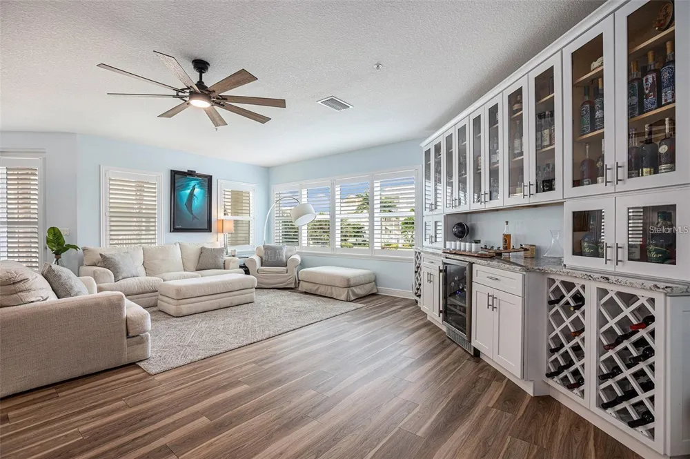 3430 77TH STREET W #101 Bradenton, FL 34209