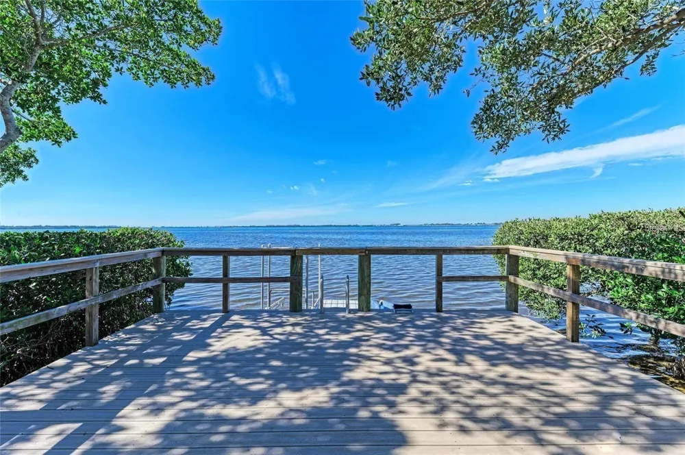 3430 77TH STREET W #101 Bradenton, FL 34209