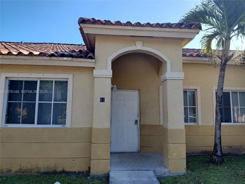 83 NE 13th Ave #15