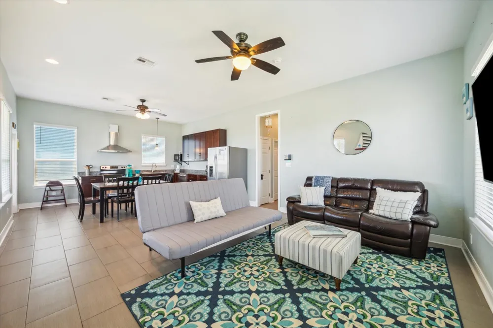 11216 Reagor Way Galveston, TX 77554