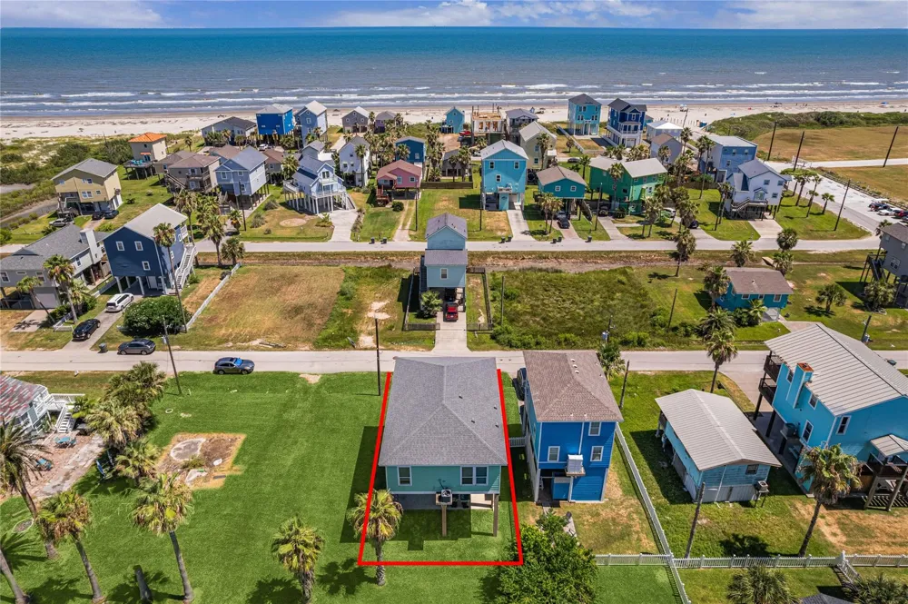11216 Reagor Way Galveston, TX 77554