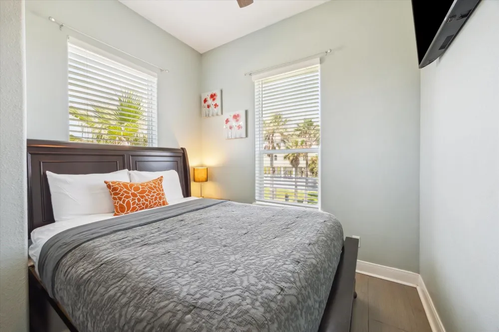 11216 Reagor Way Galveston, TX 77554