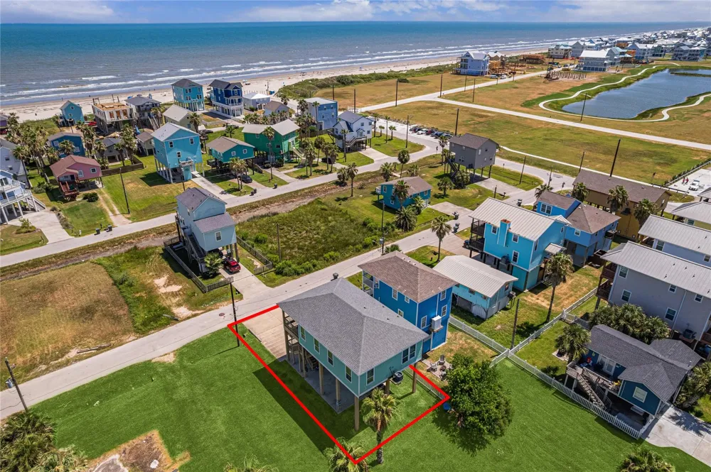 11216 Reagor Way Galveston, TX 77554