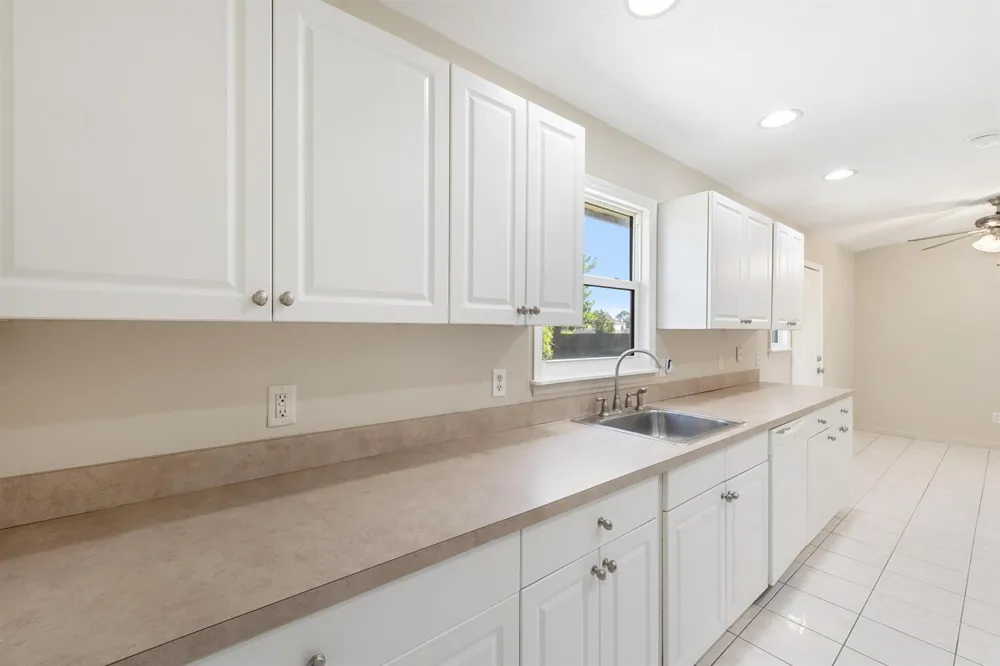 209 SW CHAPMAN AVENUE Port St. Lucie, FL 34984