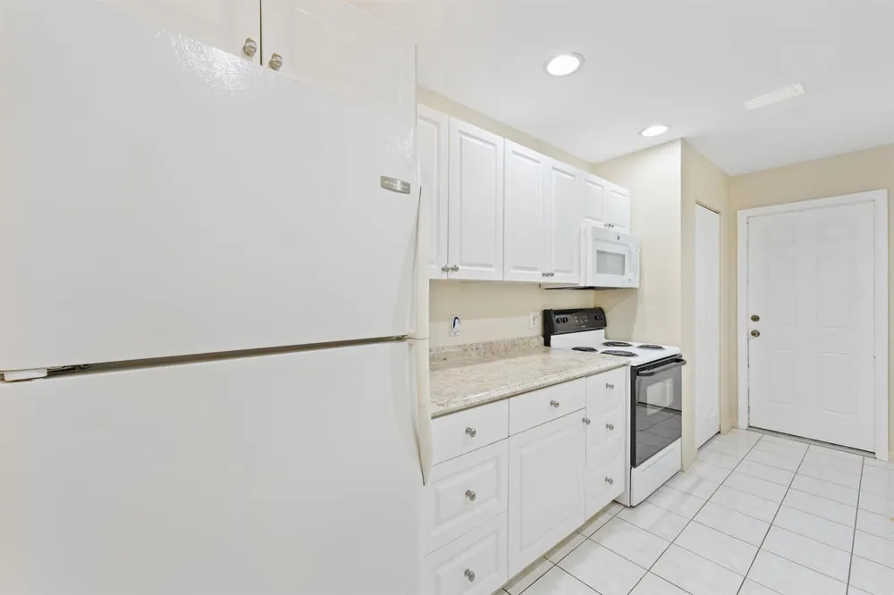 209 SW CHAPMAN AVENUE Port St. Lucie, FL 34984