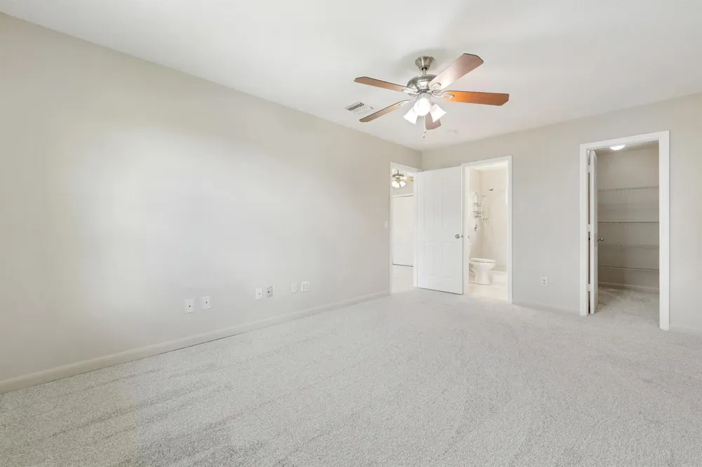209 SW CHAPMAN AVENUE Port St. Lucie, FL 34984