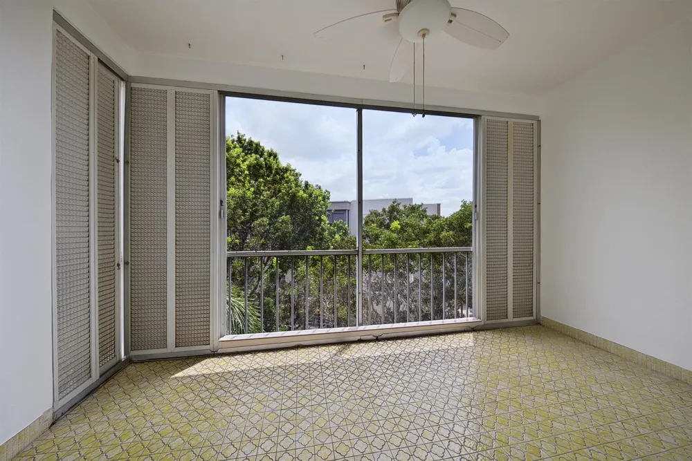 6731 Cypress Road #Unit 402 Plantation, FL 33317