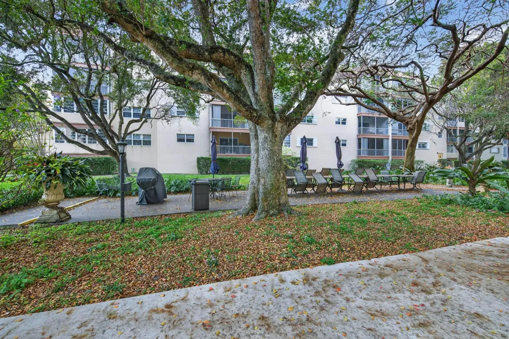 6731 Cypress Road #Unit 402 Plantation, FL 33317