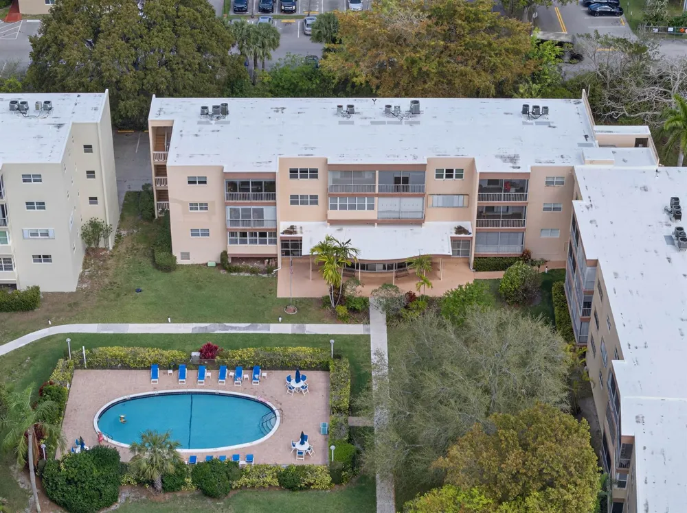 6731 Cypress Road #Unit 402 Plantation, FL 33317