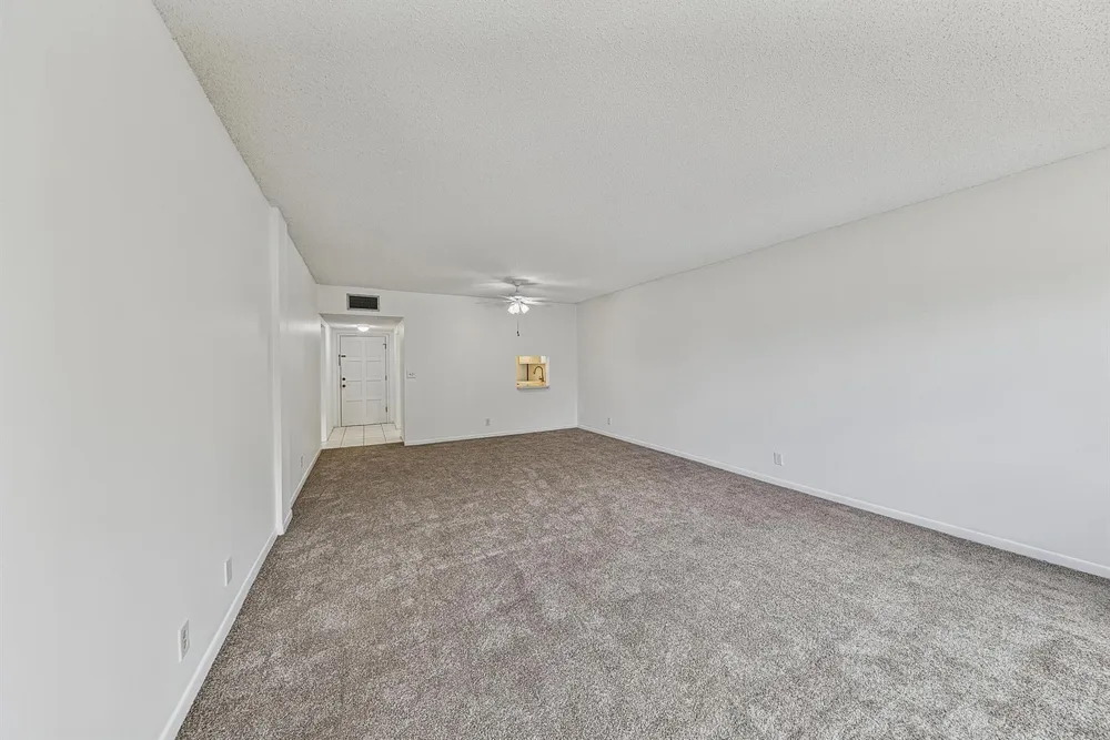 6731 Cypress Road #Unit 402 Plantation, FL 33317