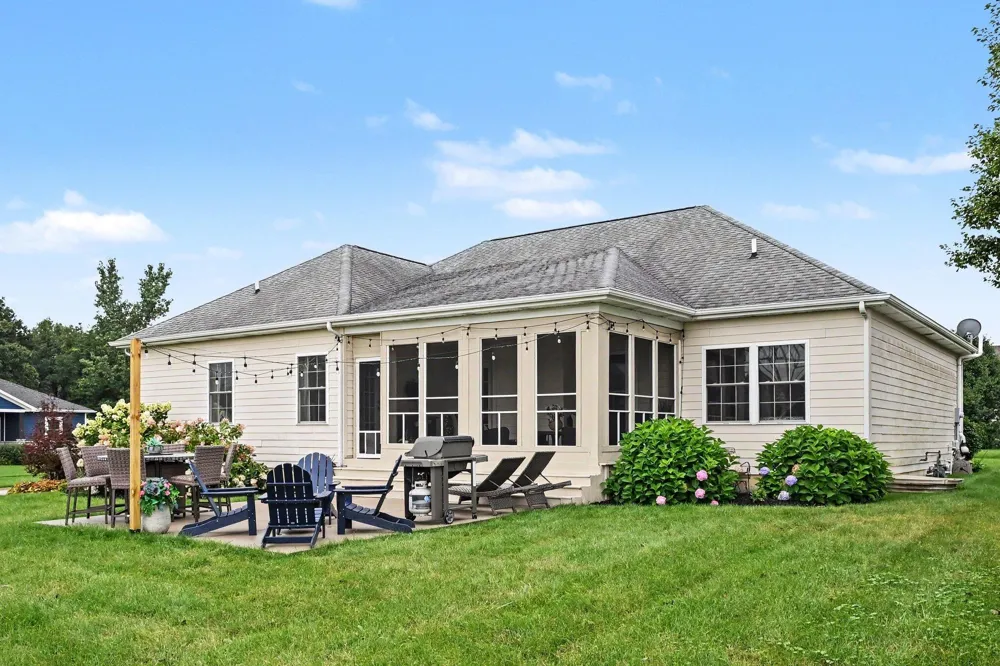 533 Lake Park Drive Valparaiso, IN 46385