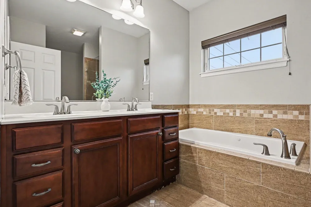 533 Lake Park Drive Valparaiso, IN 46385