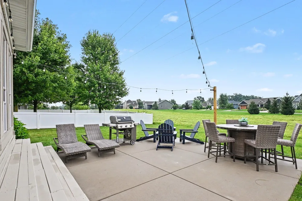 533 Lake Park Drive Valparaiso, IN 46385