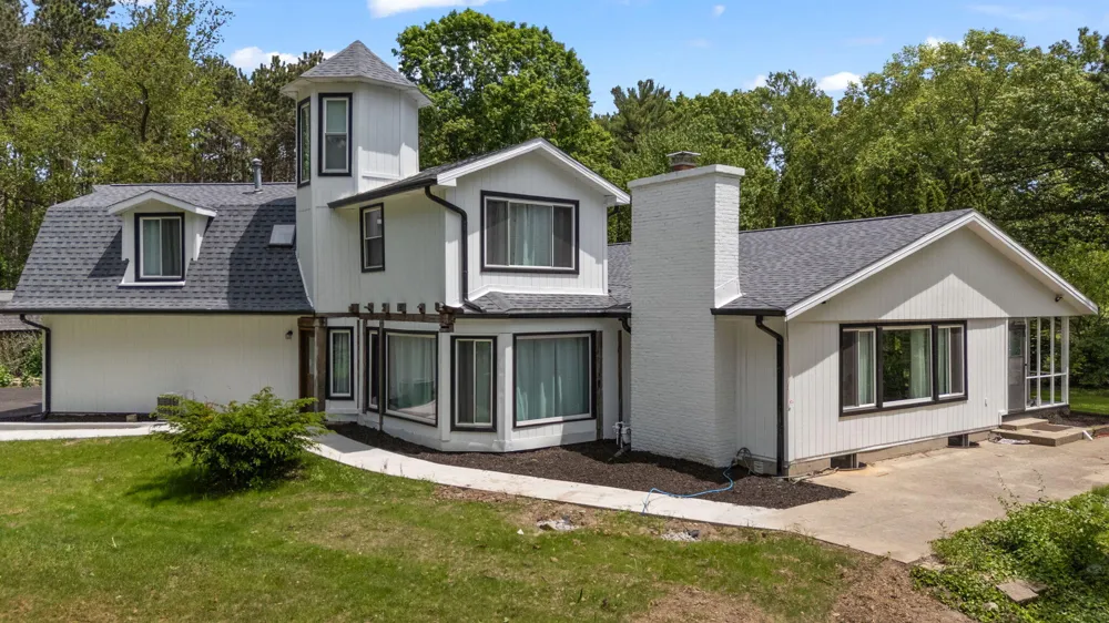 6606 W Calloway Street Michigan City, IN 46360