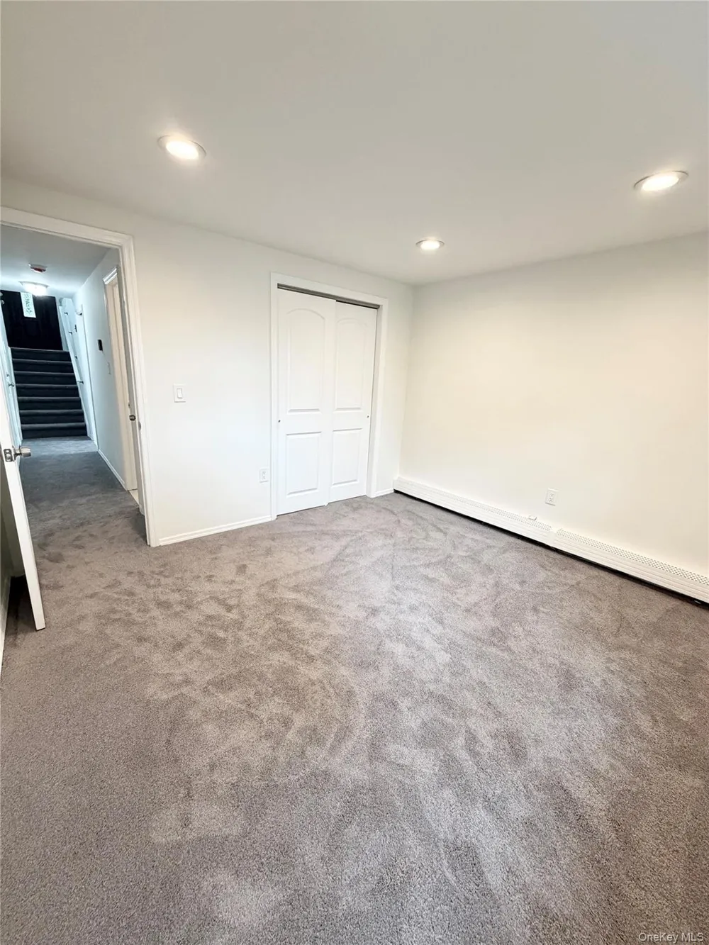 32 Dorchester Road Ronkonkoma, NY 11779