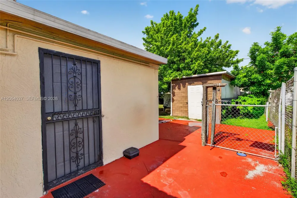 17950 NW 6th court Miami Gardens, FL 33169
