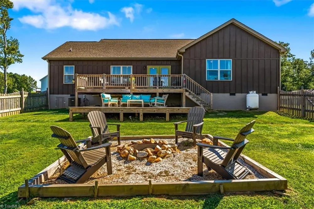 414 Turtle Ridge Road Sparta, NC 28675