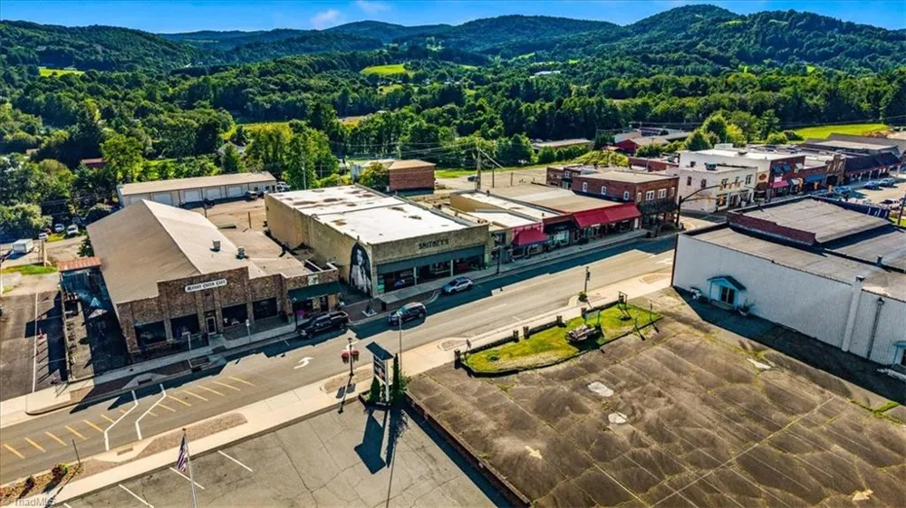 414 Turtle Ridge Road Sparta, NC 28675