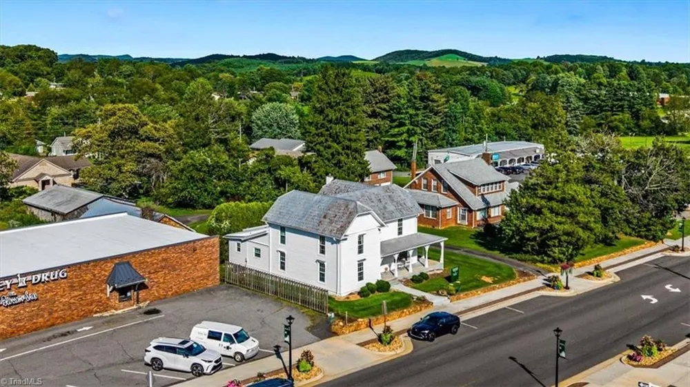414 Turtle Ridge Road Sparta, NC 28675