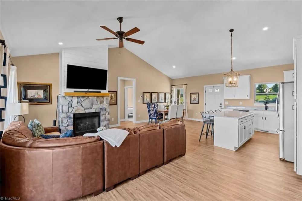 414 Turtle Ridge Road Sparta, NC 28675