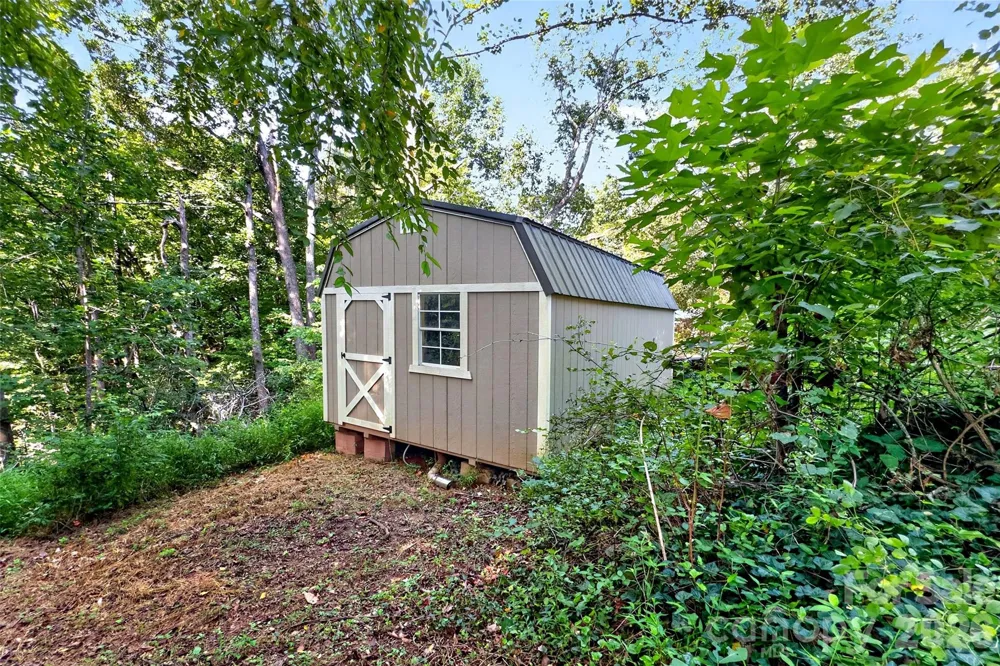 55 Edwards Drive Nebo, NC 28761