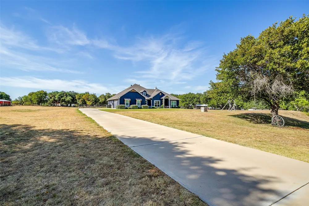492 Clark Lake Road Weatherford, TX 76088