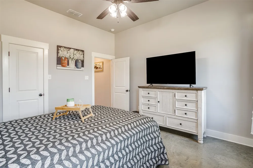 492 Clark Lake Road Weatherford, TX 76088