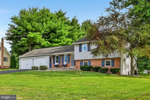 126 MEADOW VIEW LANE