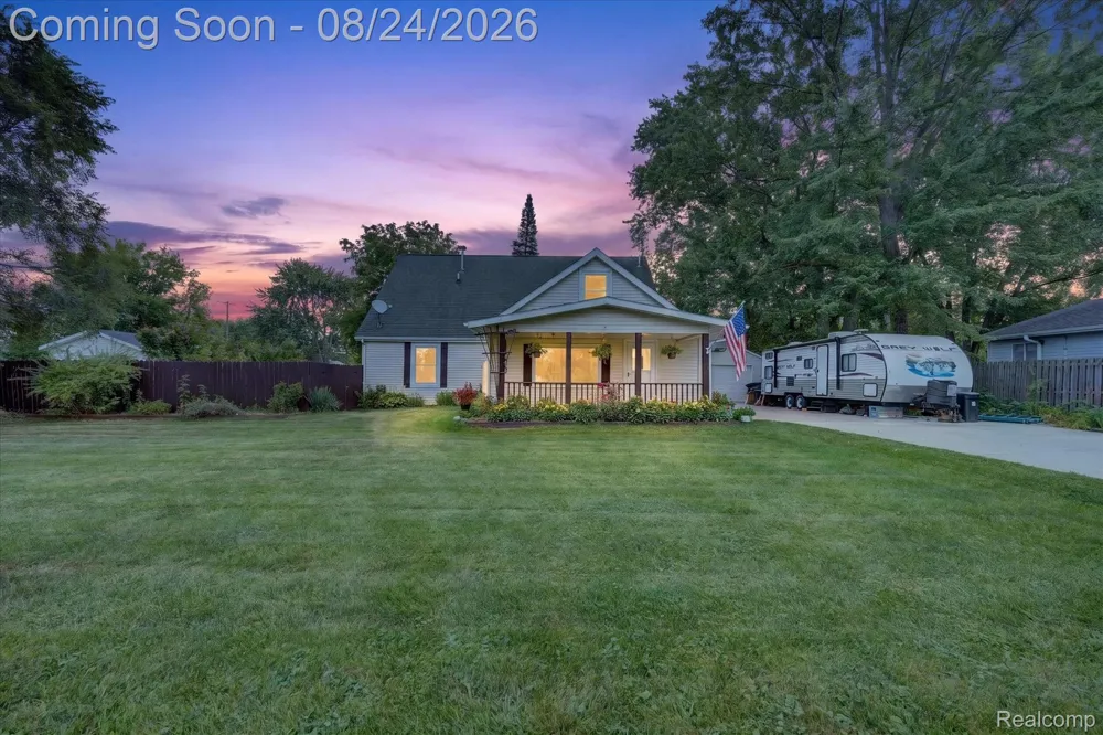 8847 Rosella Street Taylor City, MI 48180