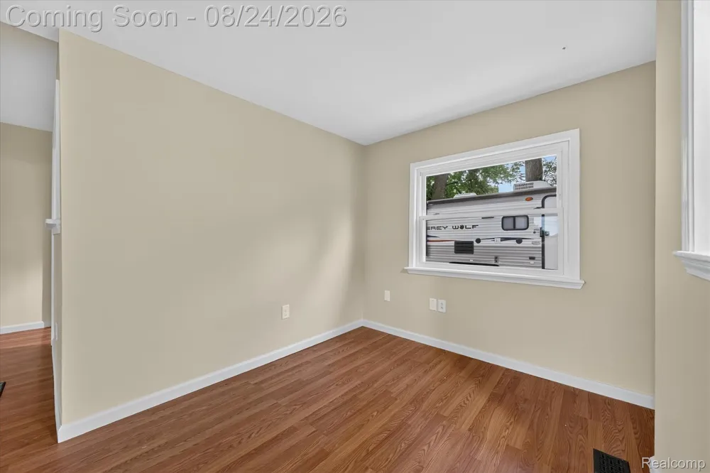 8847 Rosella Street Taylor City, MI 48180