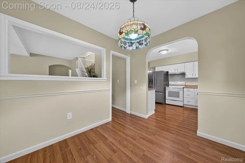8847 Rosella Street Taylor City, MI 48180