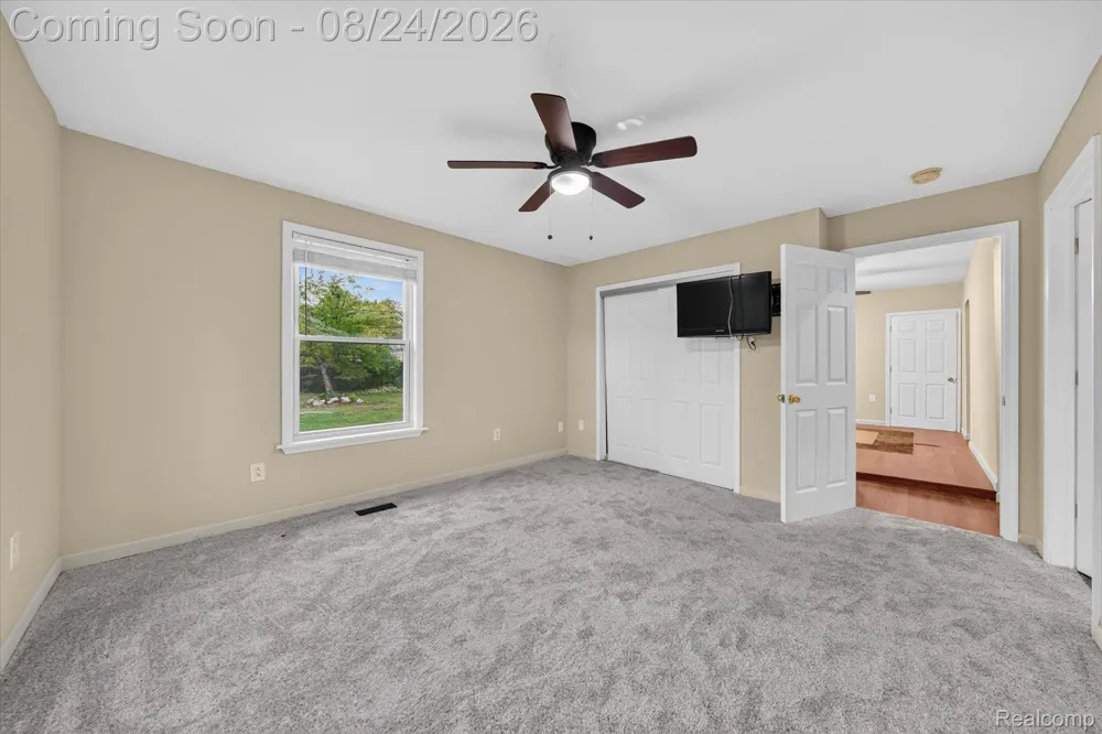 8847 Rosella Street Taylor City, MI 48180