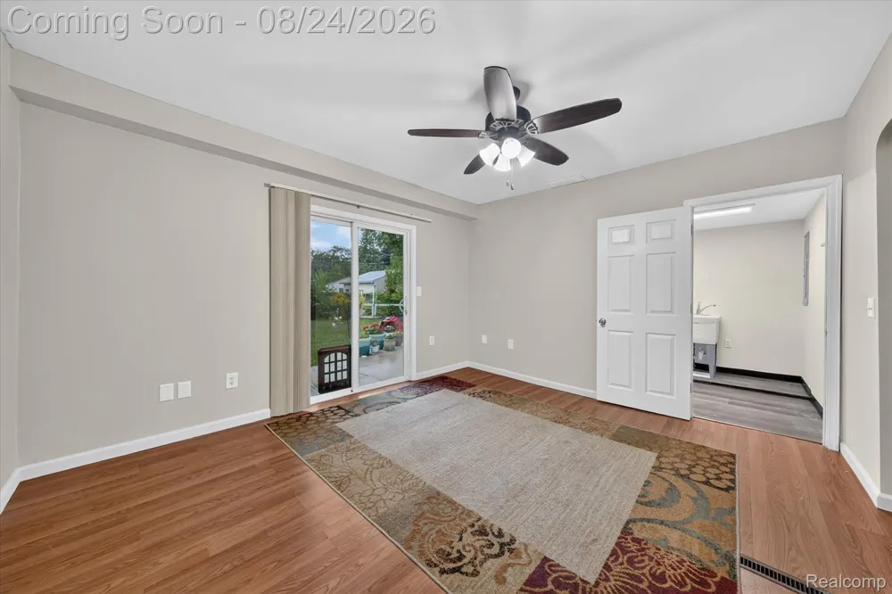 8847 Rosella Street Taylor City, MI 48180
