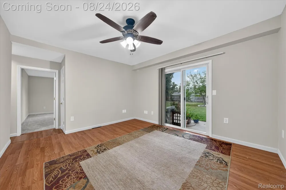 8847 Rosella Street Taylor City, MI 48180