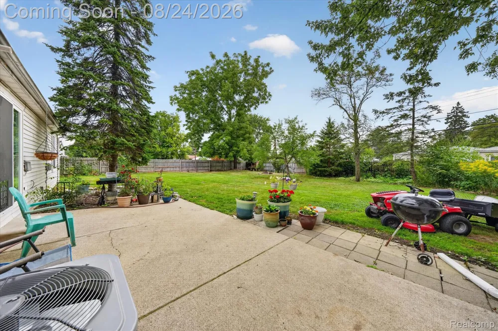 8847 Rosella Street Taylor City, MI 48180