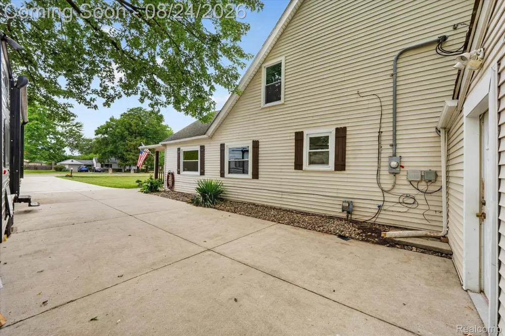 8847 Rosella Street Taylor City, MI 48180
