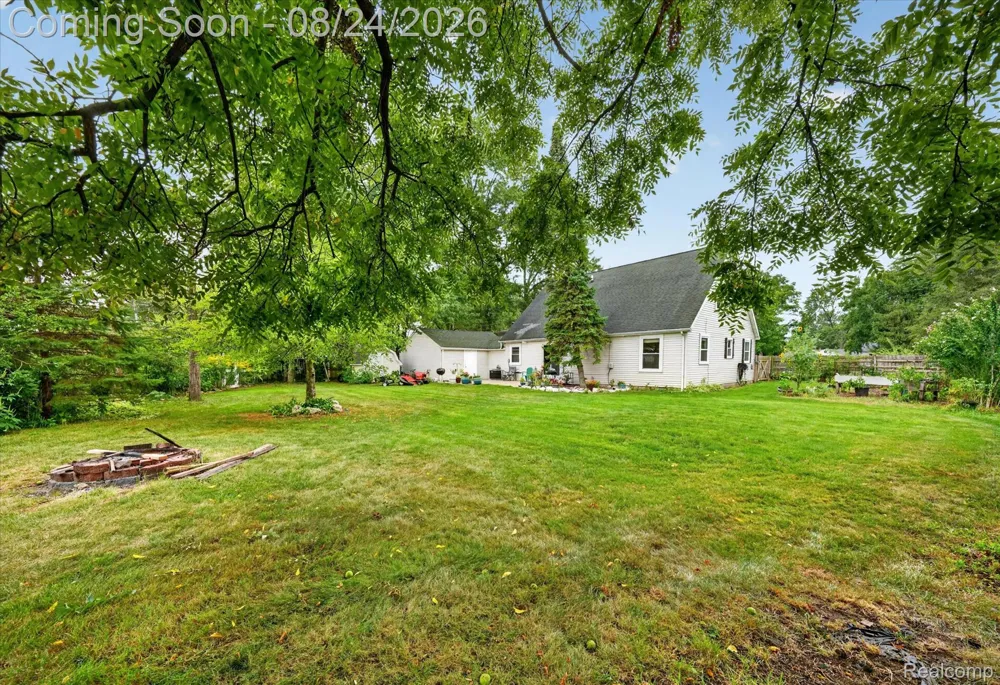8847 Rosella Street Taylor City, MI 48180