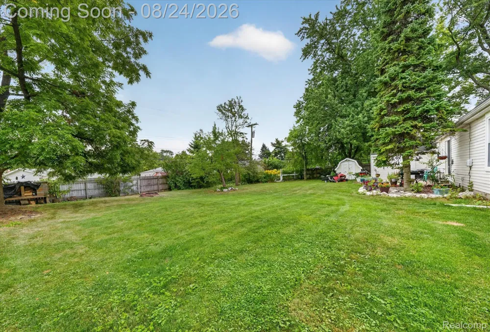 8847 Rosella Street Taylor City, MI 48180