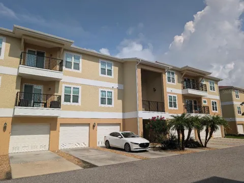 6420 BANYAN BOULEVARD #203
