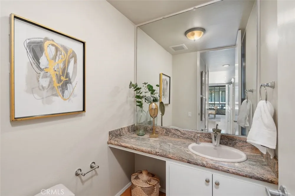 885 S Orange Grove Boulevard #2 Pasadena, CA 91105