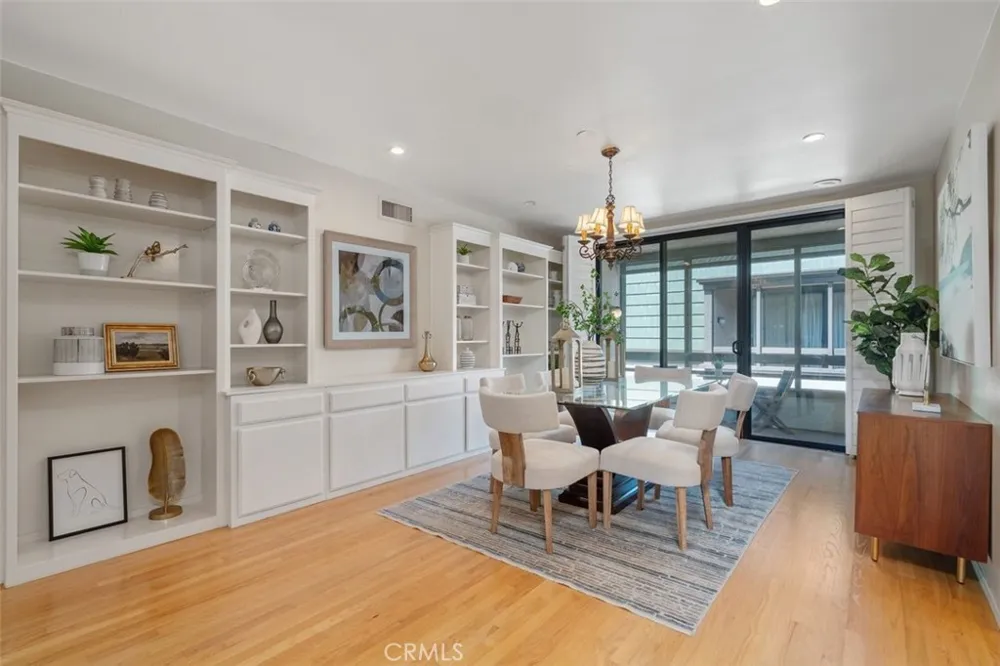 885 S Orange Grove Boulevard #2 Pasadena, CA 91105