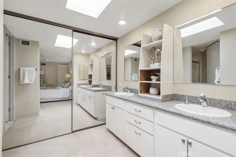 885 S Orange Grove Boulevard #2 Pasadena, CA 91105