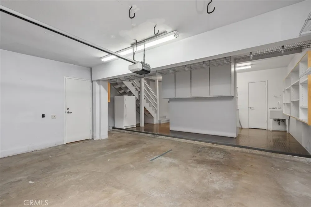 885 S Orange Grove Boulevard #2 Pasadena, CA 91105