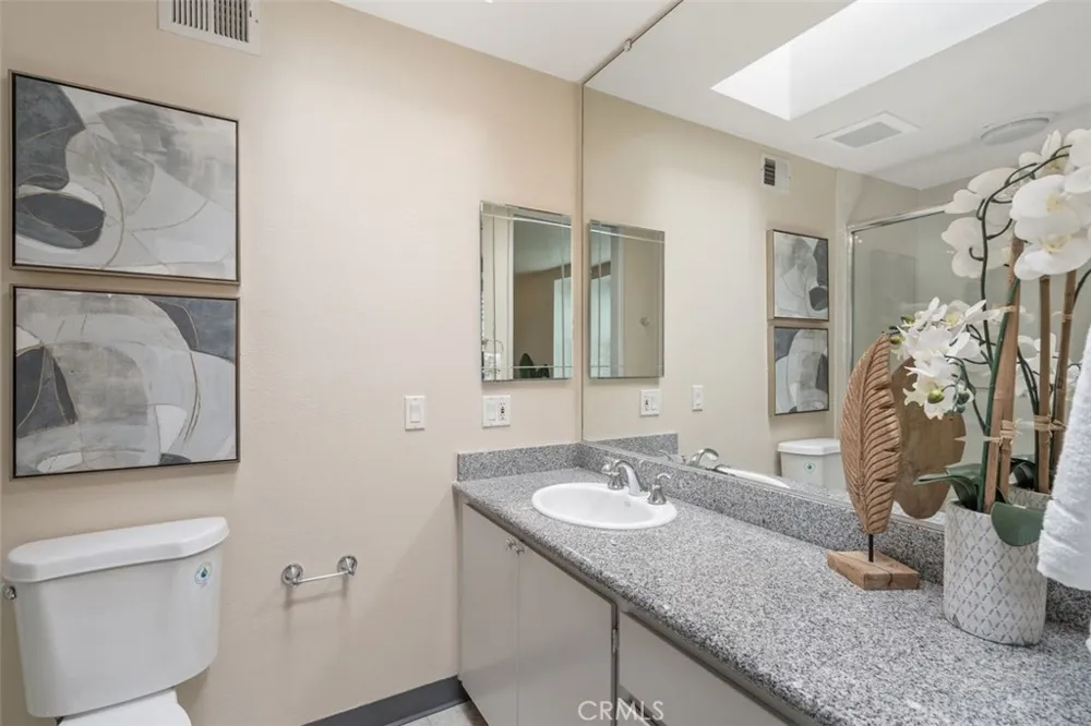 885 S Orange Grove Boulevard #2 Pasadena, CA 91105