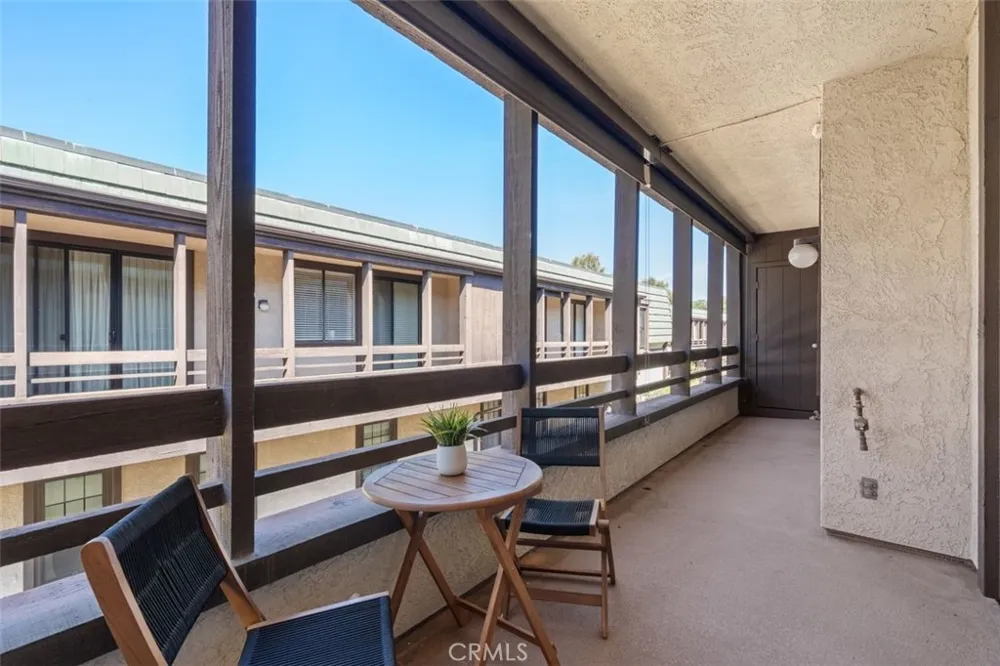 885 S Orange Grove Boulevard #2 Pasadena, CA 91105